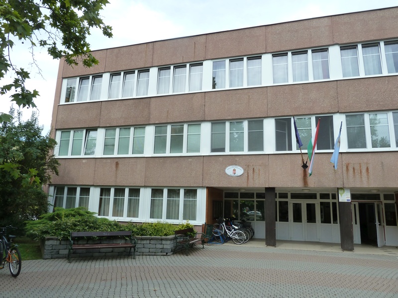 elotte szechenyi